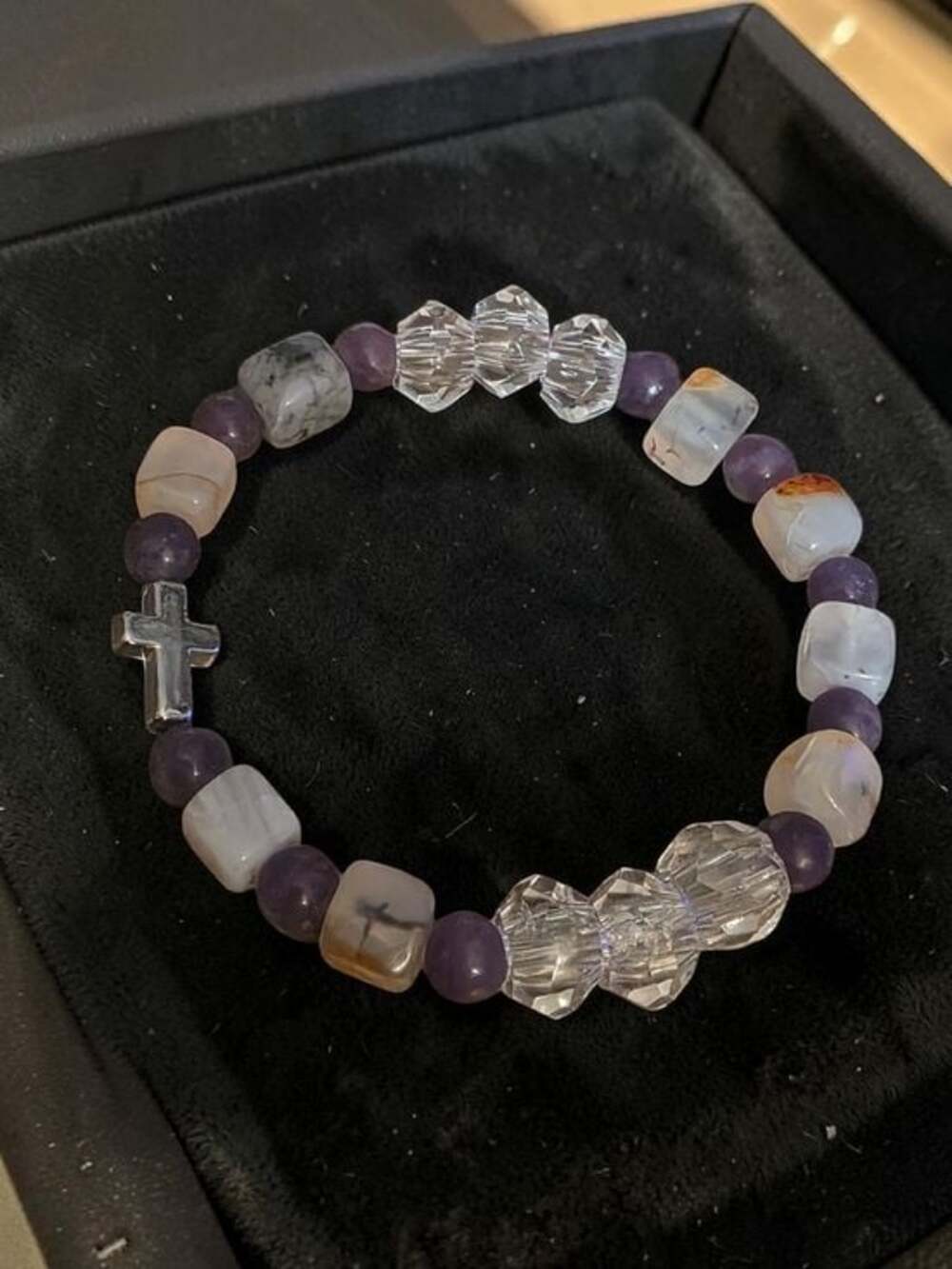 Styleandstone Agate Jadeite Crystal Cross Stretch Bracelet